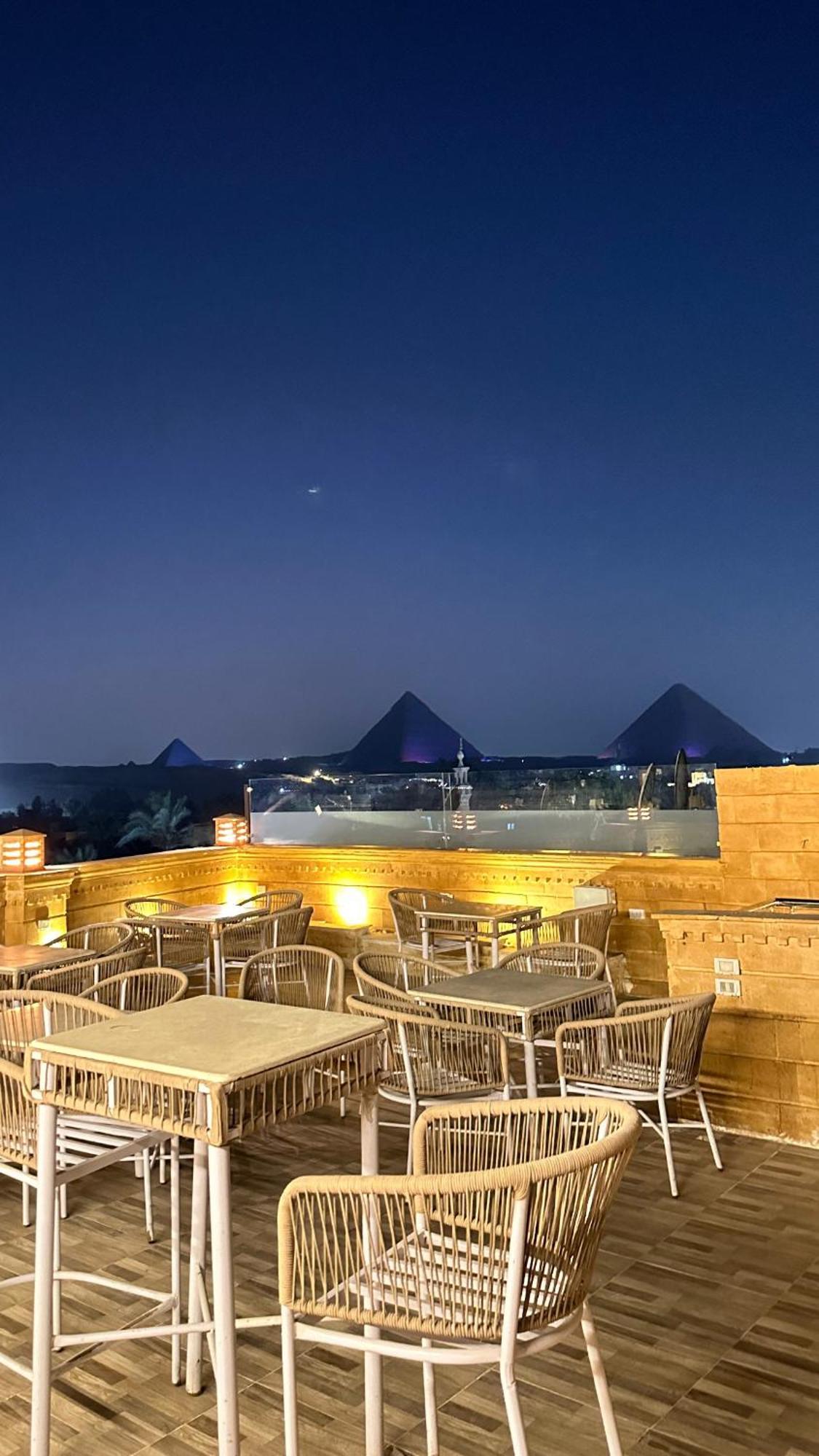 Kafret el-Gabal Taj Pyramids View Inn מראה חיצוני תמונה